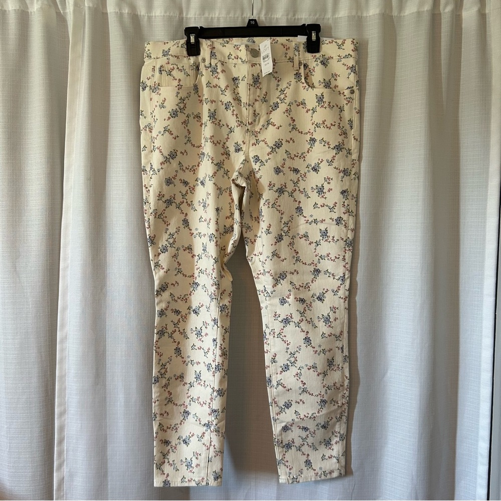 NWT - LOFT Cream Floral Jeans